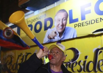 Balotaje en Colombia: primera encuesta con 5 puntos de ventaja para Hernández­