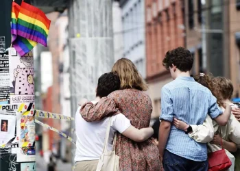 Dos muertos y más de 20 heridos tras tiroteo en bar LGTB en Oslo: investigan acto terrorista
