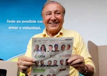 «Drogas gratis para adictos», la propuesta del polémico candidato a presidente de Colombia