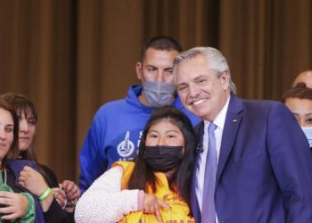 El Presidente habló con Biden y le confirmó que asistirá a la Cumbre de la Celac