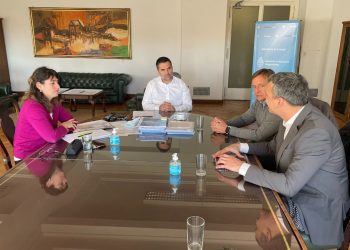 En Buenos Aires, Suarez pidió destrabar proyectos energéticos