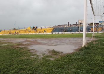 Fútbol local: por las inclemencias climáticas se suspendieron los partidos del sábado