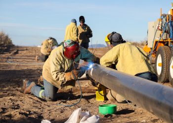 Histórica inversión: ya sueldan los caños para darle gas a más de  26.000 hogares, fábricas e industrias de San Rafael y Alvear