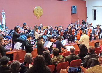 Hubo un importante concierto de la orquesta juvenil en el aula magna de la FCAI