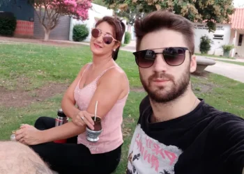 La conmovedora historia de la mujer que busca al hombre que recibió el corazón de su hijo: “No es una persecución, solo quiero darle un abrazo”,