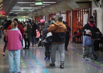 Neumonía, bronquiolitis y gripe: crecieron las consultas por enfermedades respiratorias