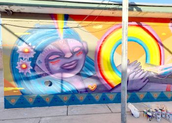 Pintaron un mural para embellecer el patio de la escuela Papernó