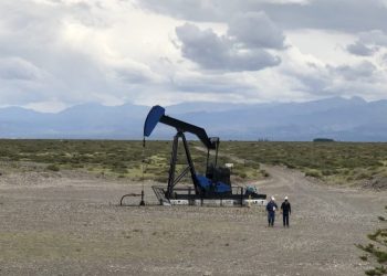 Prorrogan por 10 años las concesiones petroleras del área El Sosneado