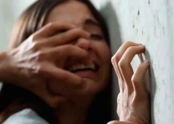 Conmoción en Salta: una adolescente grabó la voz de un policía mientras la violaba en una comisaría