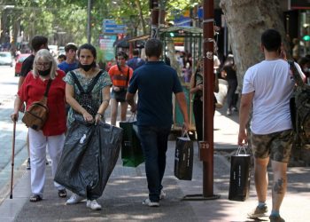 Se viene un fin de semana turístico y preocupa el desabastecimiento de gasoil