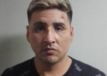 Un chileno con captura internacional por un doble homicidio se cambió de ropa y se fugó de una comisaría de Buenos Aires