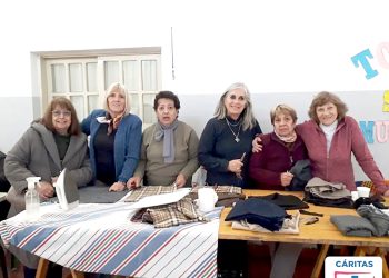 Los acolchados de “Una Frazada para Mi Hermano” serán  destinados a escuelas albergues y el hogar San Martín de Tours