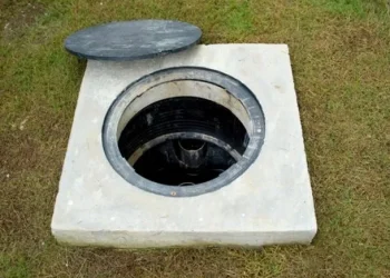 Una mujer asesinó a sus seis hijos tirándolos a un pozo