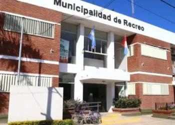 Viral: se quejó por redes de que en un pueblo la saludaban desconocidos y tuvo que cerrar la cuenta