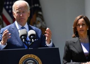 Biden firmó un decreto para permitir abortos en los estados de EE.UU. que los restringen