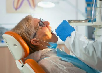 Brindarán una charla online sobre el cuidado de la odontologíaen el adulto mayor