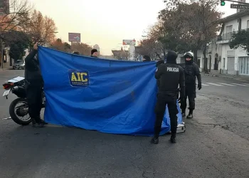 Chocó con la moto, murió, pero no fue un accidente