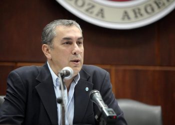 Crisis: el Gobierno convocó a cámaras empresarias para unificar un reclamo ante Nación