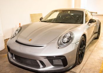 El Gobierno secuestró un Porsche que debe $3,5 millones de patente