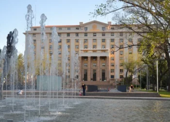 En tres años de gestión el gobierno de Suárez realizó casi 200 sumarios y cesanteó a 36 agentes públicos