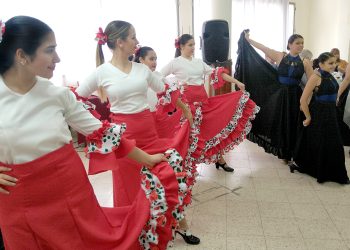 Se celebró el 106° aniversario  del Club Español con bailes típicos y el tradicional almuerzo