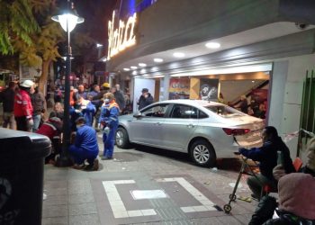 Imputaron al conductor del accidente del Teatro Plaza y seguirá aprehendido