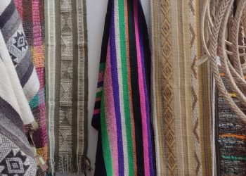 Los tejidos de “telar campesino” llegaron a la Expo de la Rural en  Buenos Aires