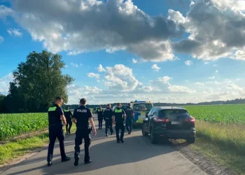 Milagro en Alemania: hallaron vivo a un niño de ocho años que estuvo desaparecido más de una semana en una alcantarilla