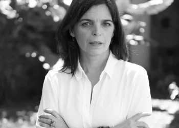 Conmoción y misterio en torno a la muerte de una artista plástica porteña en su casa de Mendoza