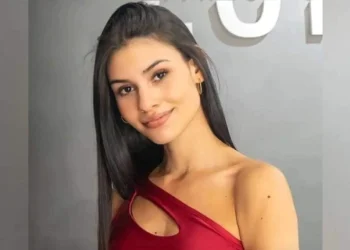 “No queda otra que rezar por nuestra hija”: el dramático pedido por la estudiante agredida durante un robo en Cipolletti