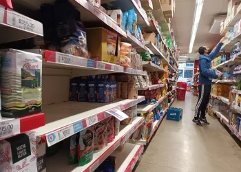 Por la escalada del dólar libre y el cepo a las importaciones la inflación se disparó en julio a más de 7 por ciento