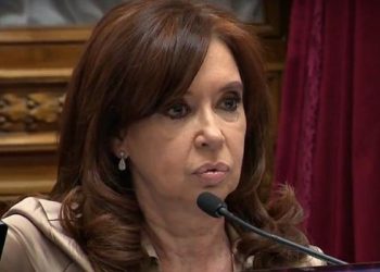 Rechazan un pedido de la defensa de Cristina Kirchner para apartar a los camaristas Llorens y Bertuzzi