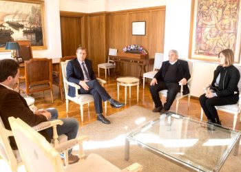 Autoridades de la Cámara  de Comercio se reunieron con el gobernador Suarez y pidieron por el Paso Las Leñas