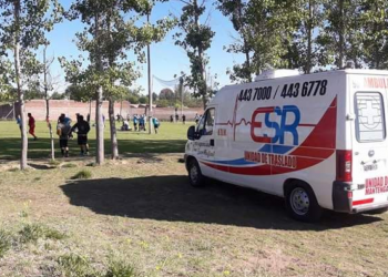 Tragedia en Monte Comán: Un joven se descompensó y murió jugando al fútbol