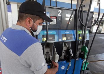 YPF aumentó el precio de sus naftas: cuáles son los nuevos valores