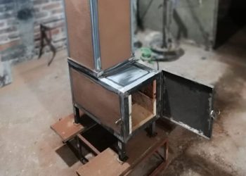 Llevaron a cabo una capacitación sobre  la fabricación de “estufas solidarias”