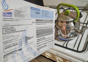 Siguen asesorando para acceder a los  subsidios de luz y gas hasta el 31 de julio