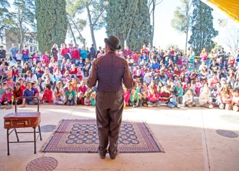 Ofrecen variados espectáculos  y talleres de teatro “a la gorra”
