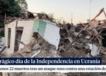 Suben a 25 los muertos por el ataque ruso a estación de tren en Ucrania