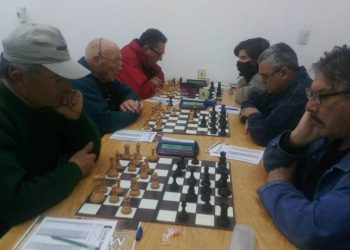 Ángel Vega y Federico Friedl lideran el Torneo Clausura de ajedrez