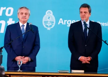 Alberto Fernández le tomó juramento a Sergio Massa como ministro de Economía: “Tenemos una gran oportunidad como país”