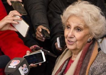 Carlotto afirmó que la vicepresidenta «se encuentra entera, firme y segura con lo que hace»