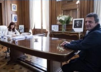 Cristina Kirchner se reunió con Massa en el Senado