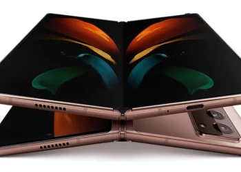 Cuatro mitos de los celulares con pantallas plegables