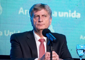 El gobernador de La Pampa pide a la Corte que se haga cumplir el fallo para compartir agua del Atuel