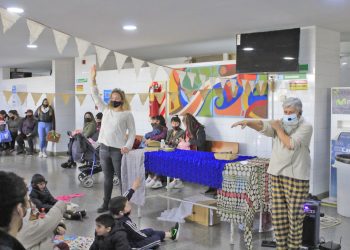 El programa CUENTAN de la Fundación Williams  desembarcó en el Hospital Schestakow