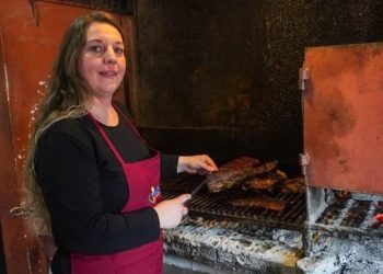 Esta es la mujer que demostrará que en Mendoza se hace el mejor asado del país