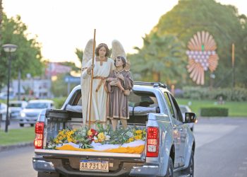 Declaran constitucionales las festividades del Patrono Santiago y la Virgen del Carmen de Cuyo
