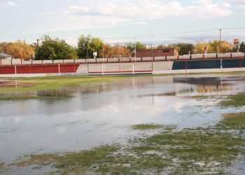 Fútbol: debido a las condiciones climáticas se suspendieron los encuentros del domingo