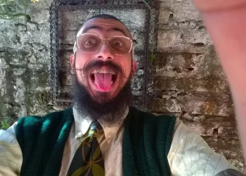 «Mi héroe», los escalofriantes posteos del hombre acusado de asesinar y enterrar a su abuelo de 85 años